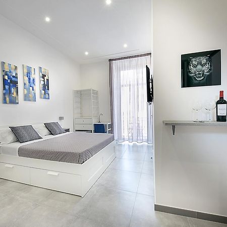 President Suites Naples Luaran gambar