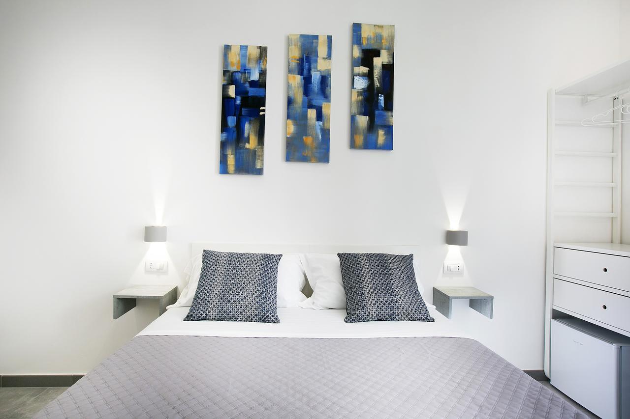 President Suites Naples Luaran gambar