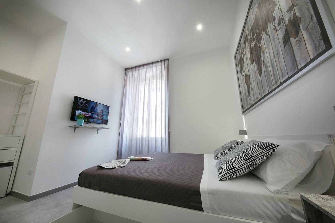 President Suites Naples Luaran gambar