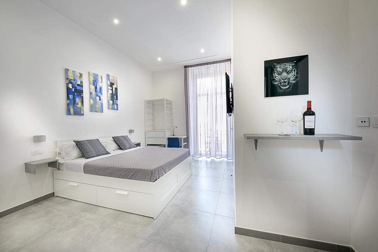 President Suites Naples Luaran gambar