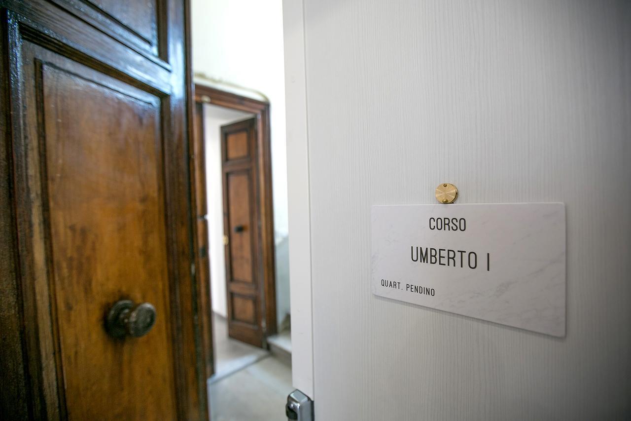 President Suites Naples Luaran gambar