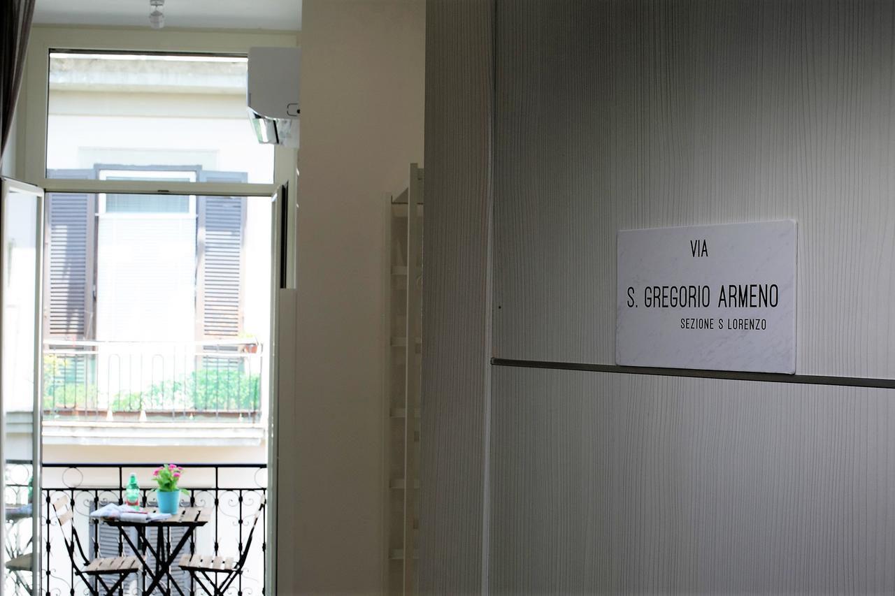 President Suites Naples Luaran gambar
