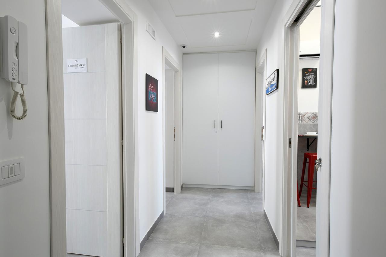 President Suites Naples Luaran gambar