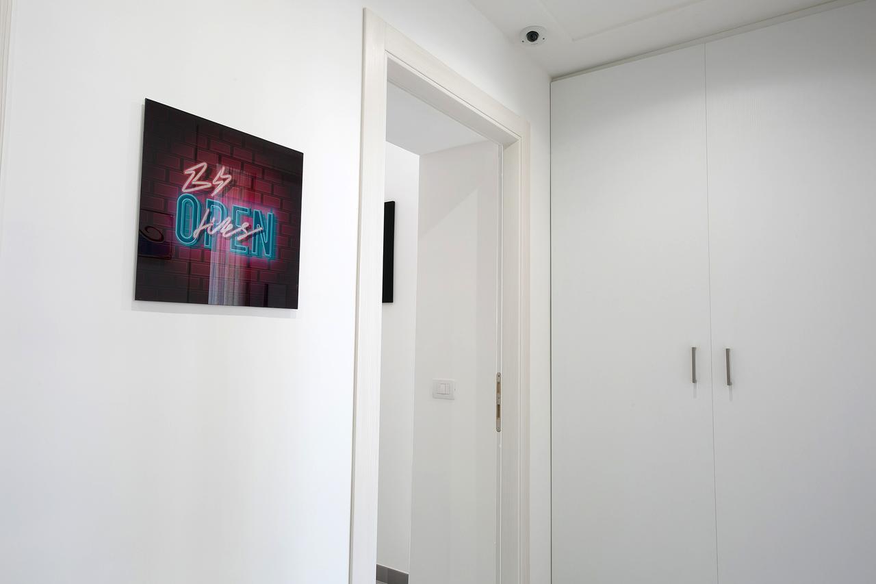 President Suites Naples Luaran gambar