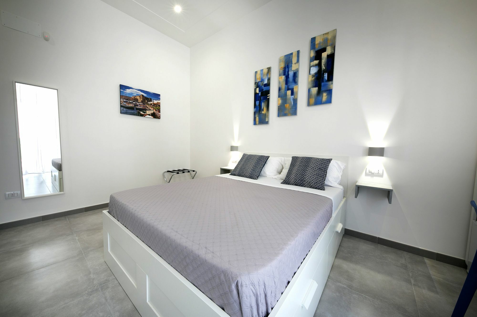 President Suites Naples Luaran gambar